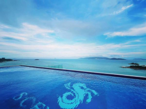 Căn hộ view biển, bể bơi vô cực